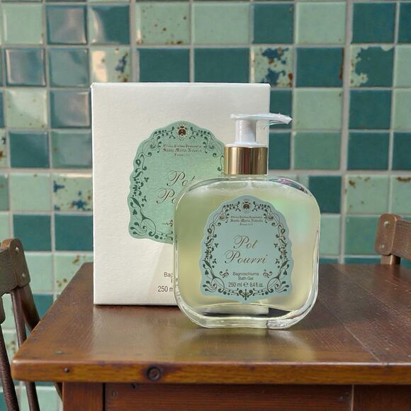 Santa Maria Novella Other - Santa Maria Novella Pot Poured Bath Gel 8.4 Oz New Sealed